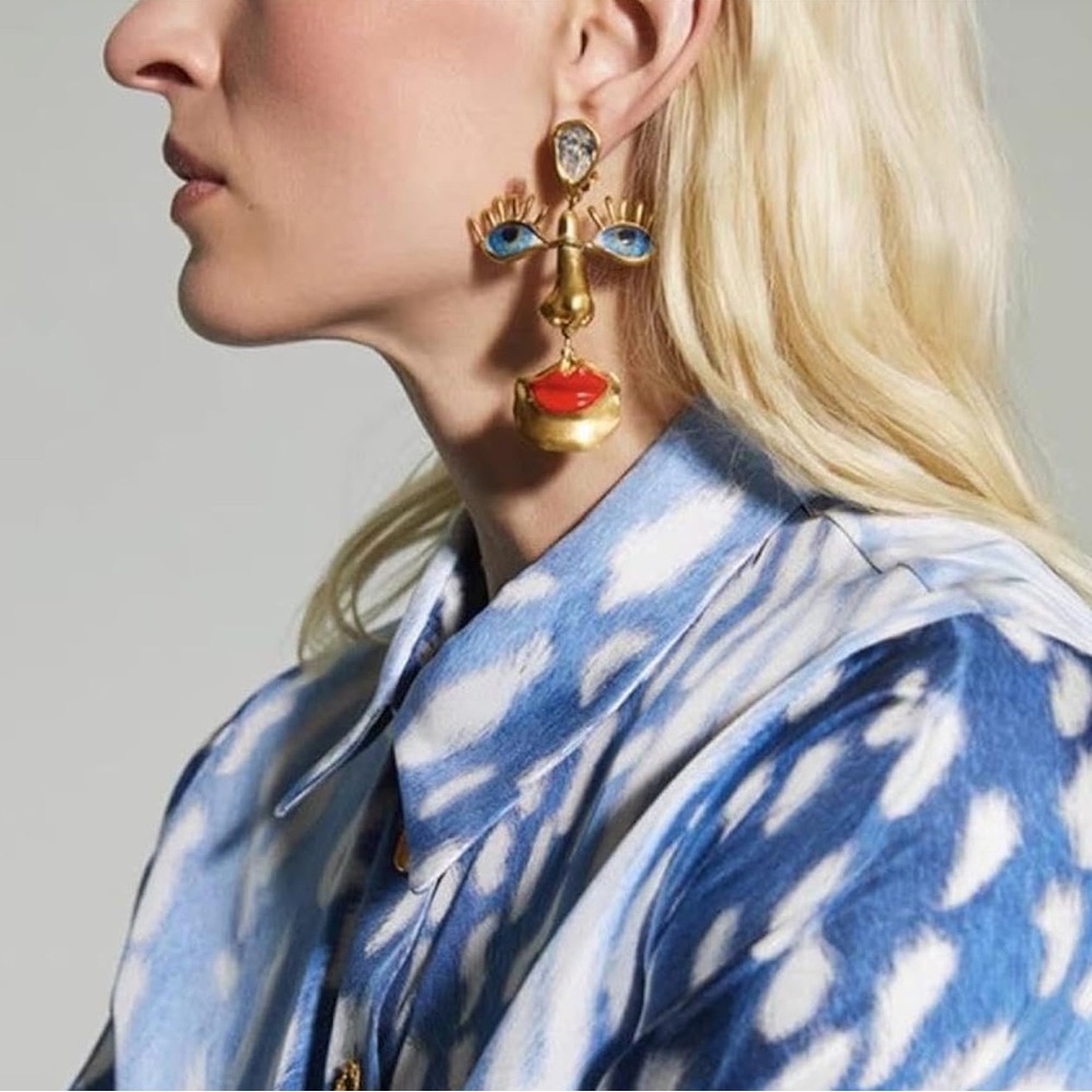Surreal Face Motif Gold Drop Earrings - Picture 2 of 5